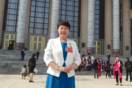 赵晓红总裁再次荣选为中国妇女第十三次全国代表大会代表并赴京参会